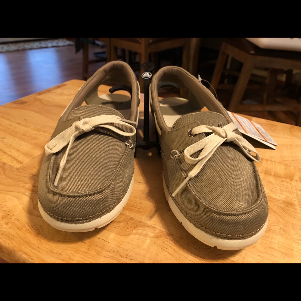 Woman beach line hybrid crocs